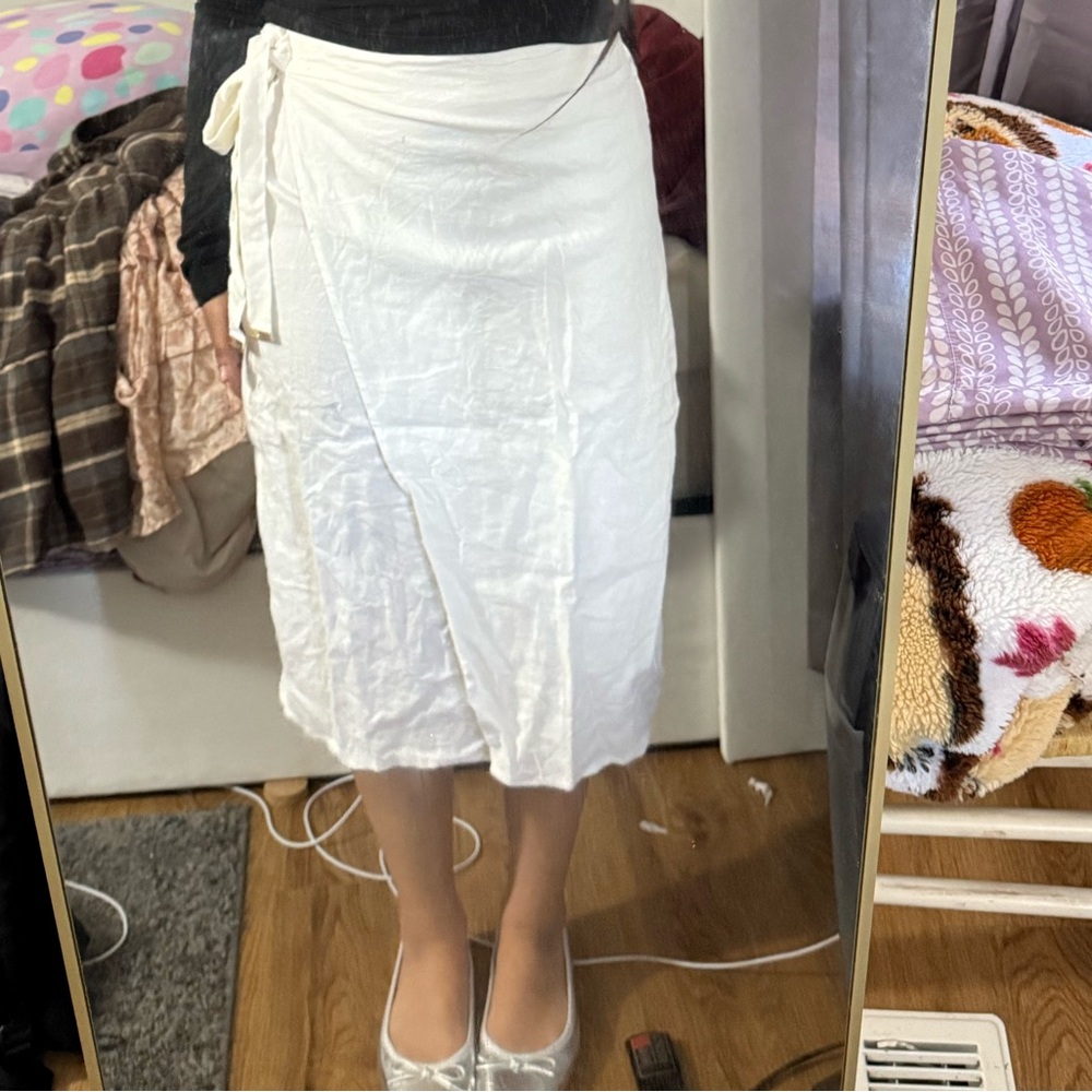 Anne Klein Black Top and White Pencil Skirt
